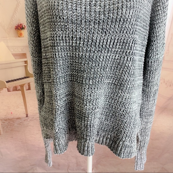 Victoria Secret Gray Knit Chunky Sweater - Picture 3 of 10